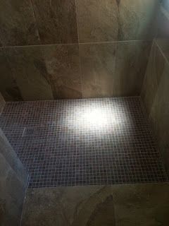 Reforma de baño con instalación de ducha.