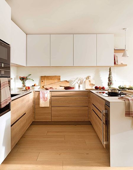 cocina en blanco y madera